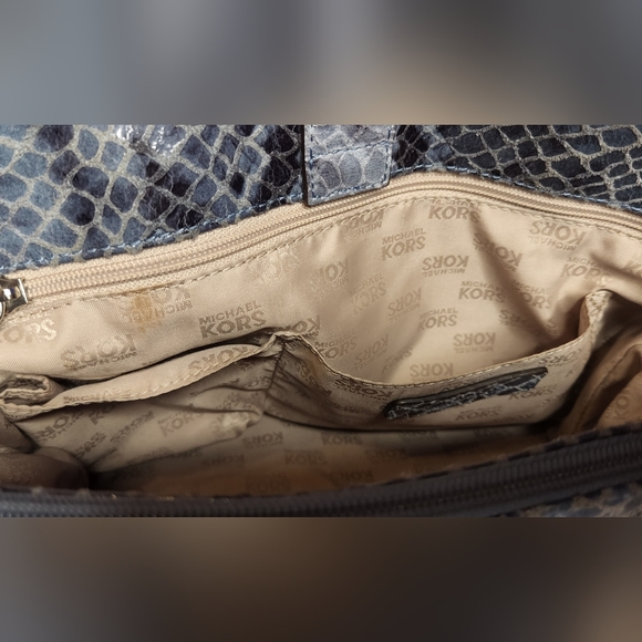 Michael Kors Snake Skin Leather Bag - Picture 6 of 7